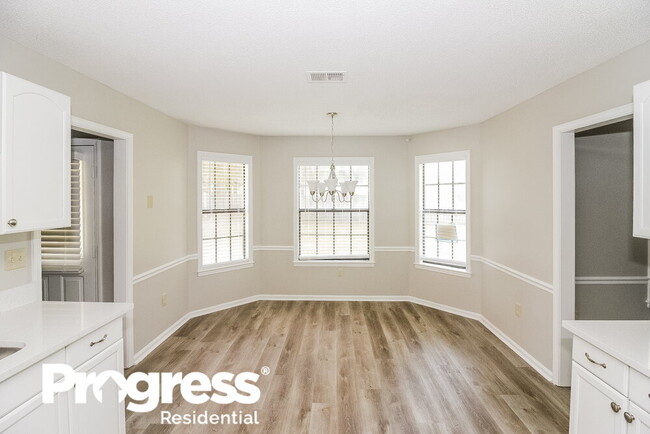 Building Photo - 4141 Meadow Field Ln