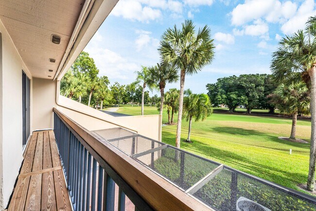 Building Photo - 816 Windermere Way