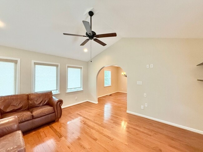 Building Photo - **OFFERING WAIVED APPLICATION FEES & $250 ...