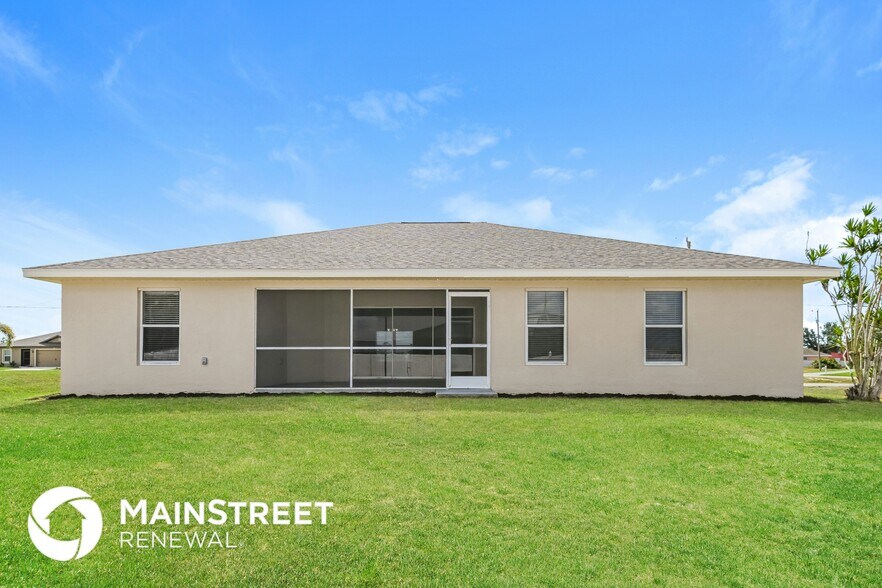 Building Photo - 2011 NW 23rd St