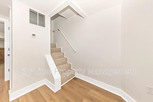 Building Photo - 152 E South St