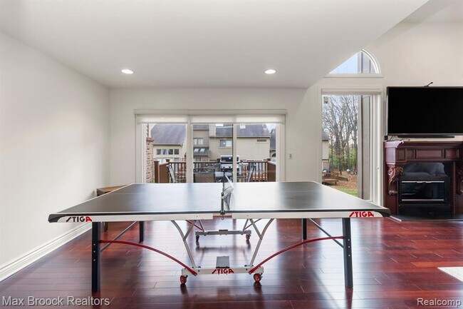 Building Photo - 6322 Aspen Ridge Blvd