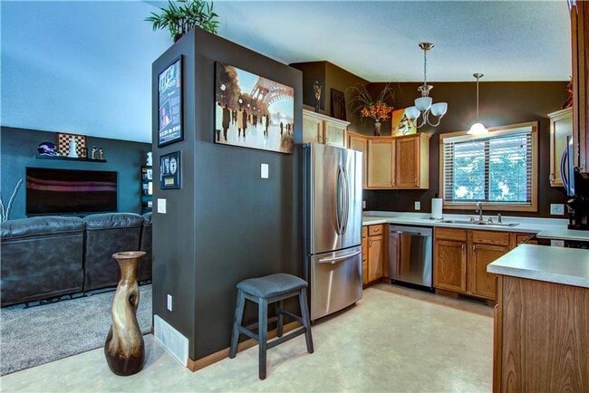 Building Photo - 715 Hewitt St