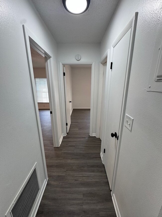 Building Photo - 1729 NE 2nd St