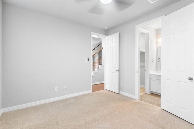 Building Photo - 9521 Towne Lake Pkwy