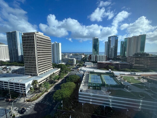 Building Photo - Moana Pacific (Honolulu/Ala Moana) 2 bedroom + den with central AC and 2 covered parking