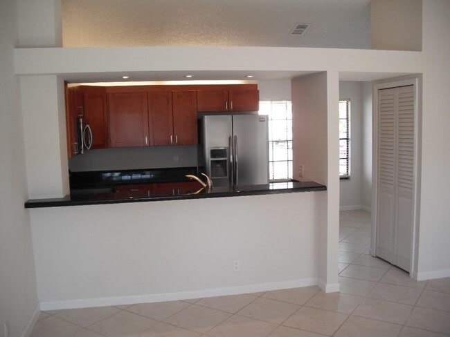 Building Photo - 1794 Banyan Creek Cir N