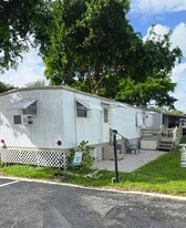 Building Photo - 5 Rennie St