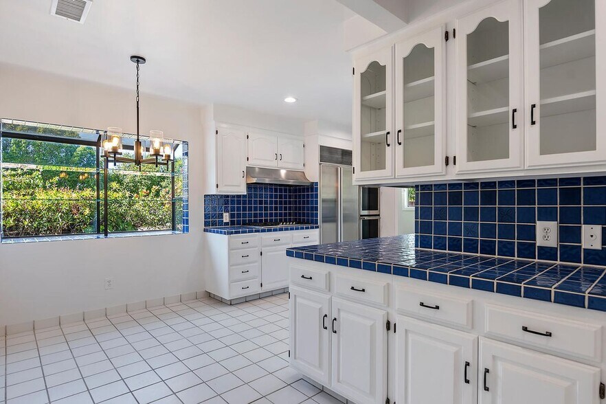 Building Photo - 11555 Duque Dr
