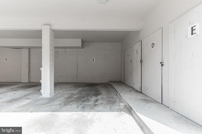 Building Photo - Move-In Ready 3 bed and 2 Bath Rental