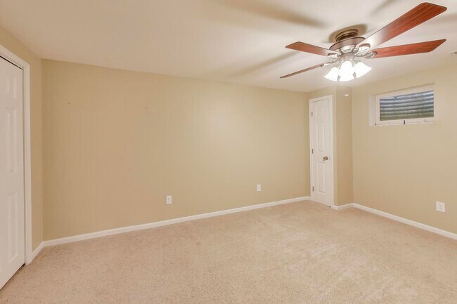 Building Photo - 410 Arlington Ln