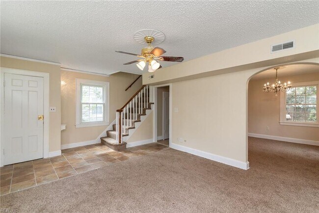 Building Photo - 83 Gillis Rd