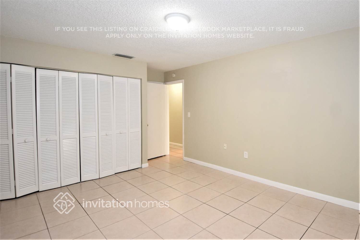 Building Photo - 11221 SW 117th Ct