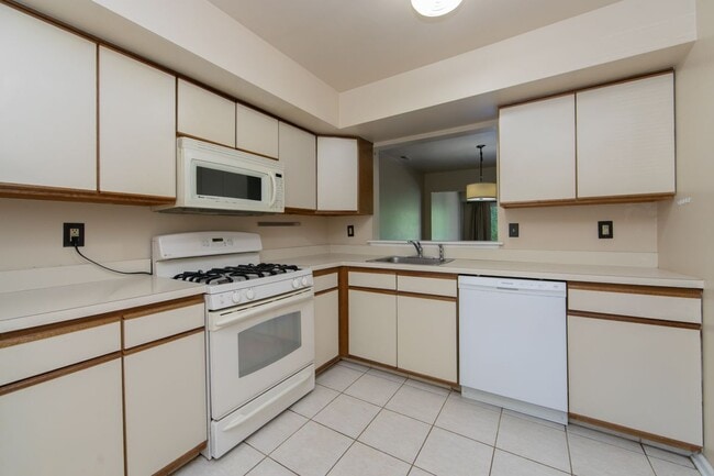 Building Photo - 118 Allens Ln