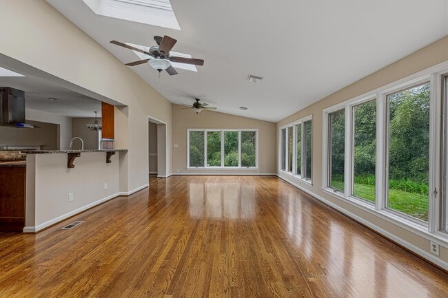 Building Photo - 1322 Cordelia Ct