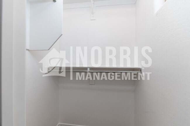 Building Photo - Large Home with Plenty of Room in Coolidge