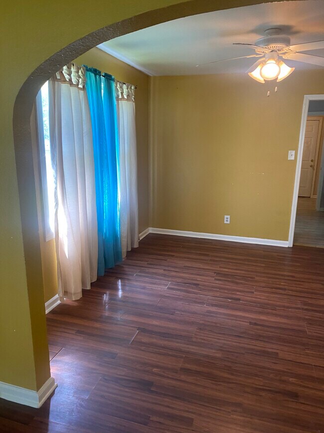 Building Photo - 701 N Claiborne