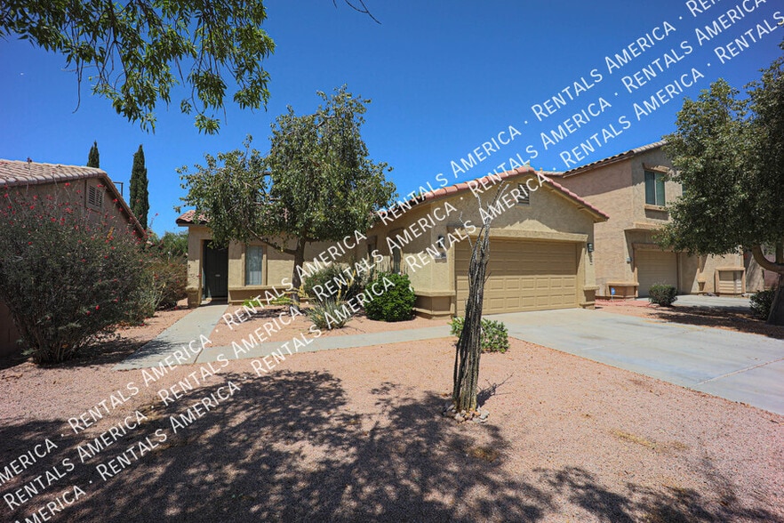 Building Photo - 2738 E Indian Wells Pl