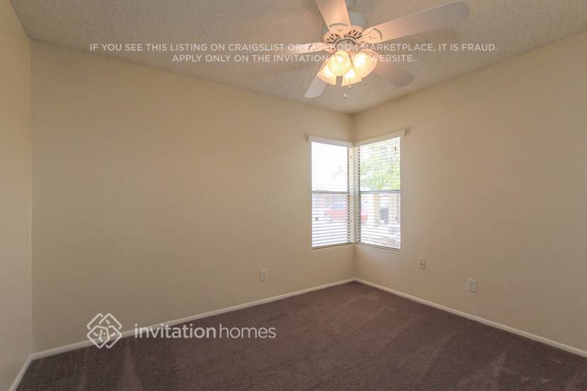 Building Photo - 6135 W Mauna Loa Ln