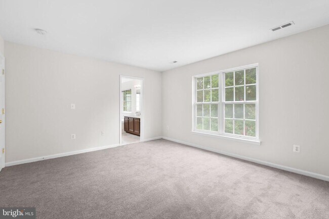 Building Photo - 17575 Deweys Run Ln