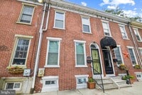 Building Photo - 1318 N Walnut St