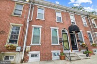 Building Photo - 1318 N Walnut St