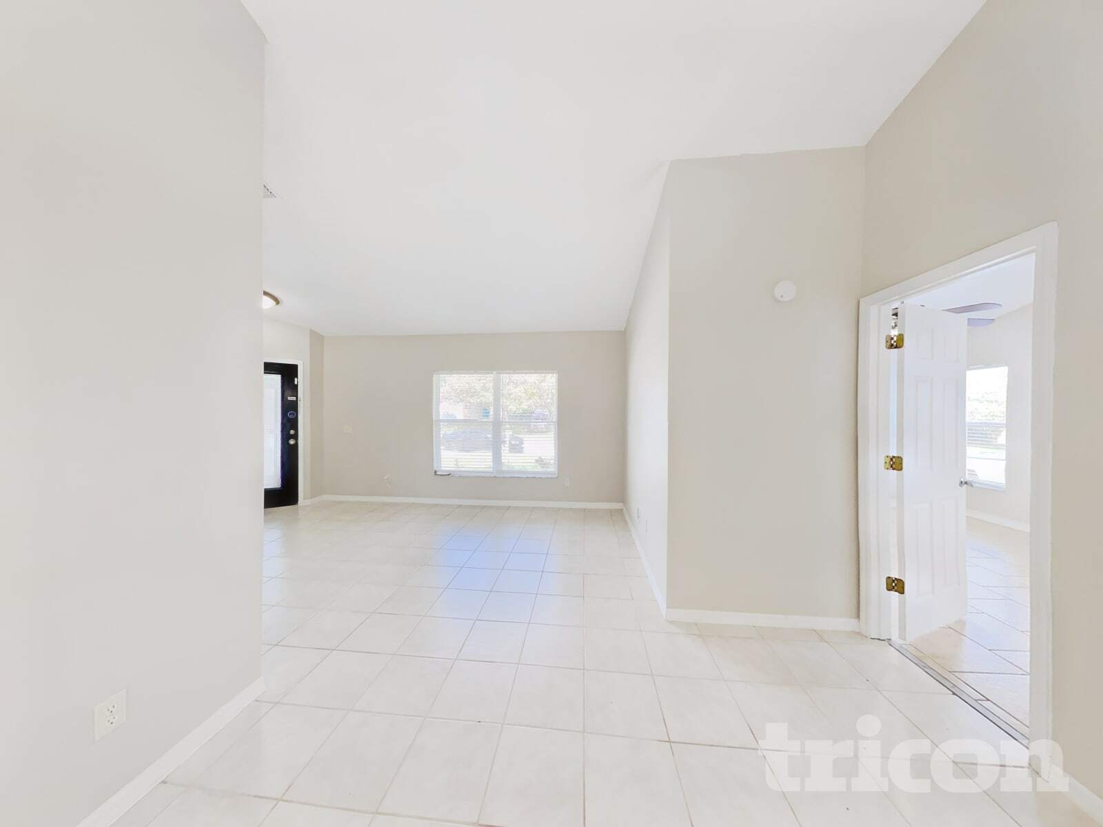 Building Photo - 2810 Manor Hill Drive Brandon FL