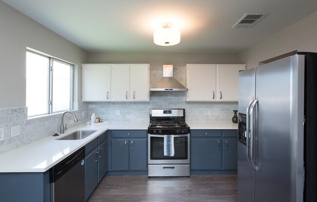 Building Photo - 917 Minturn Ln