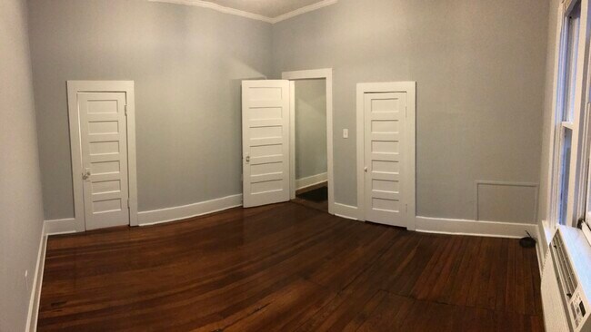 Building Photo - 909 N Congress St