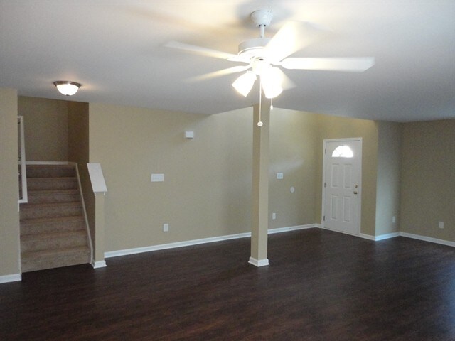 Building Photo - 4123 Taylor Oaks Dr