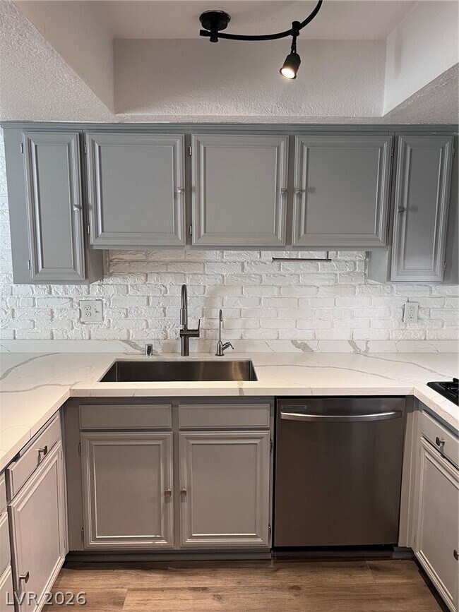 Building Photo - 3369 Medina Ct