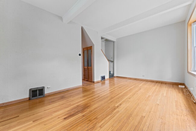 Building Photo - 314 Custer Ave