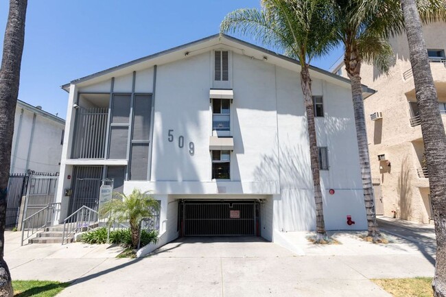 Interior Photo - Cozy Apartment in Koreatown