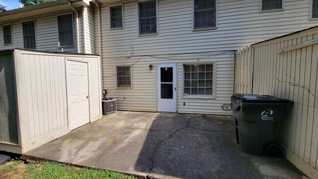 Building Photo - 4344 Redgate Rd