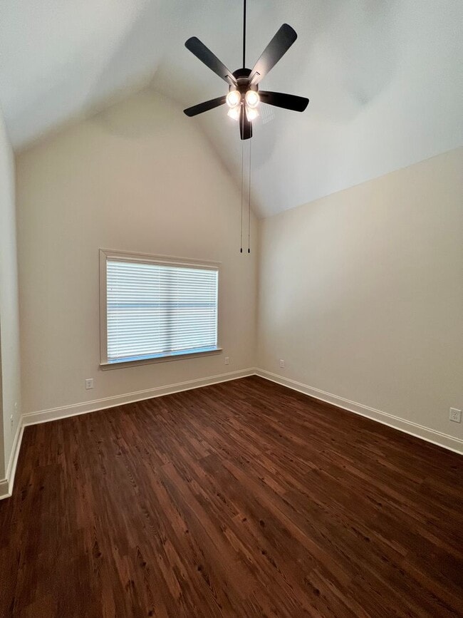 Building Photo - East Longleaf Townhome