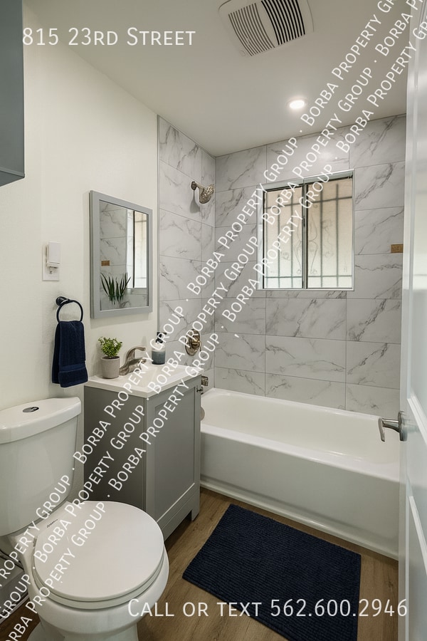 Building Photo - 815 23rd St