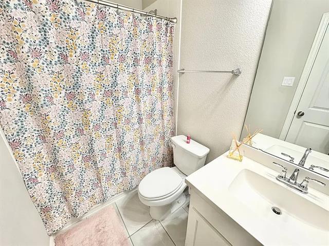 Building Photo - 809 Uplands Dr