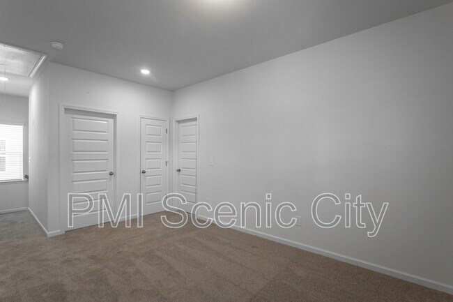 Building Photo - 8836 Meadowvale Ct