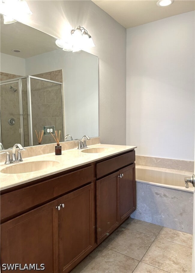 Building Photo - 7784 Bristol Cir