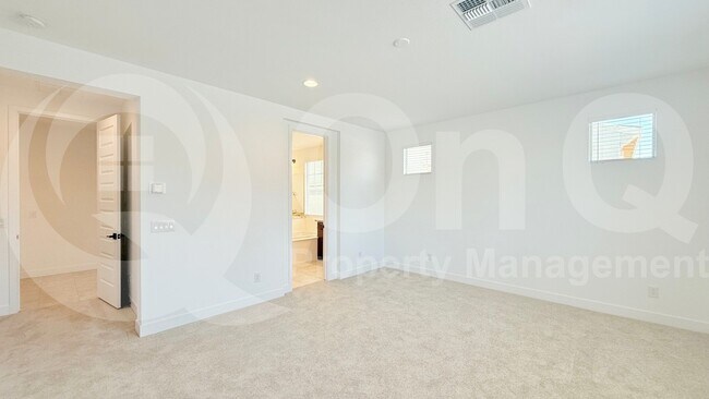 Building Photo - 3606 N 103rd Ave
