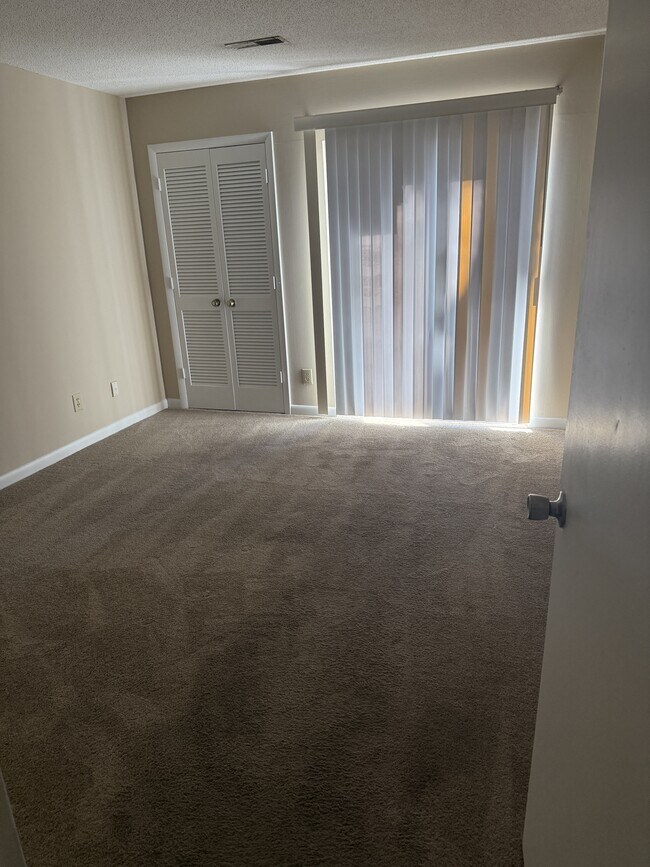 Building Photo - 505 63rd Ave N