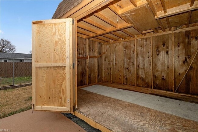 Building Photo - 821 Gene Crescent