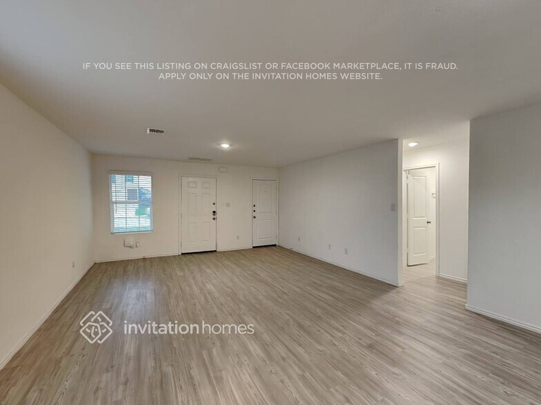 Building Photo - 6558 Runaway Row