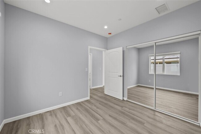Building Photo - 15834 Eccles St