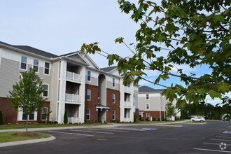 Building Photo - Maple Crossing