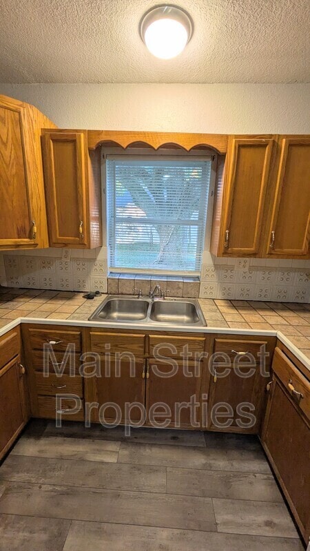 Building Photo - 3500 W Cervantes St