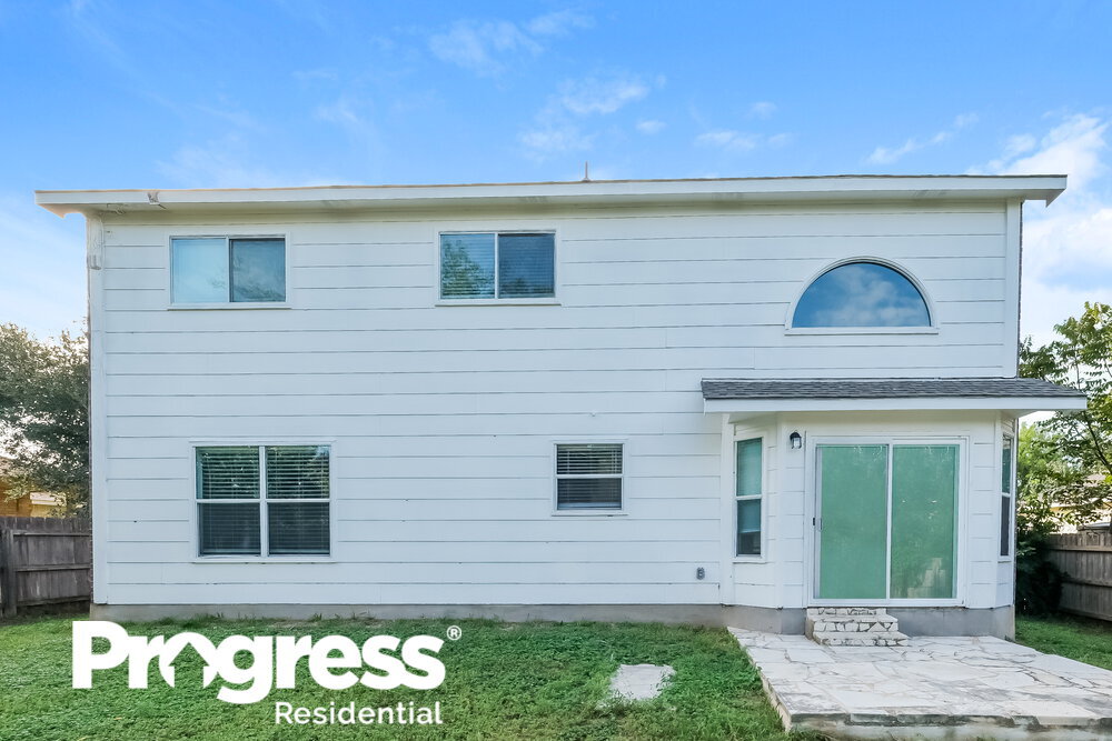 Building Photo - 16706 Shipshaw River Dr