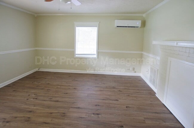 Building Photo - 1135 E Fayetteville Rd