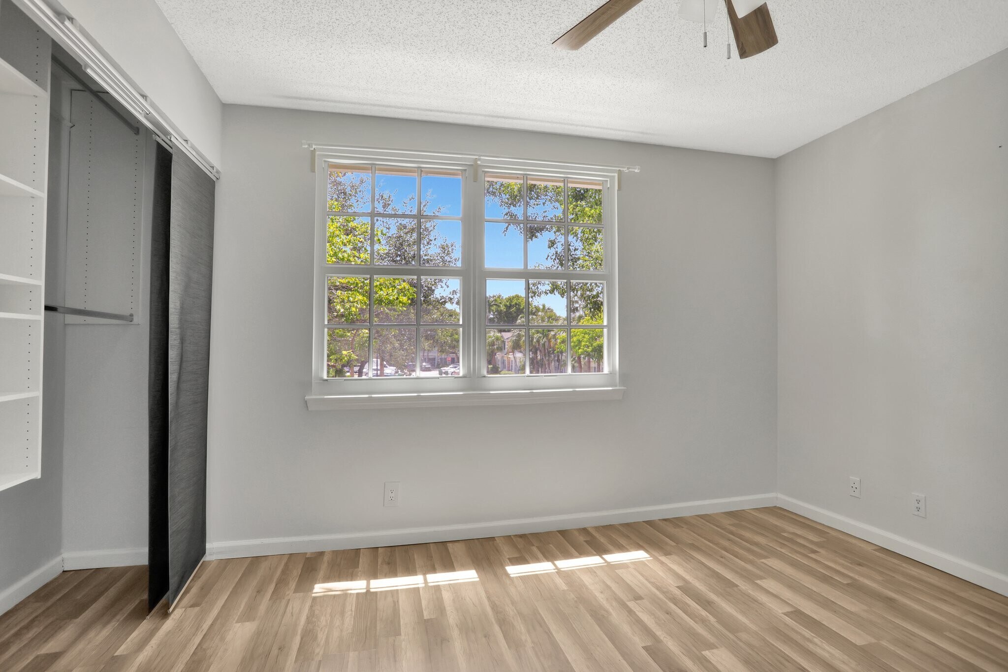 Building Photo - 3392 Cabaret Ln