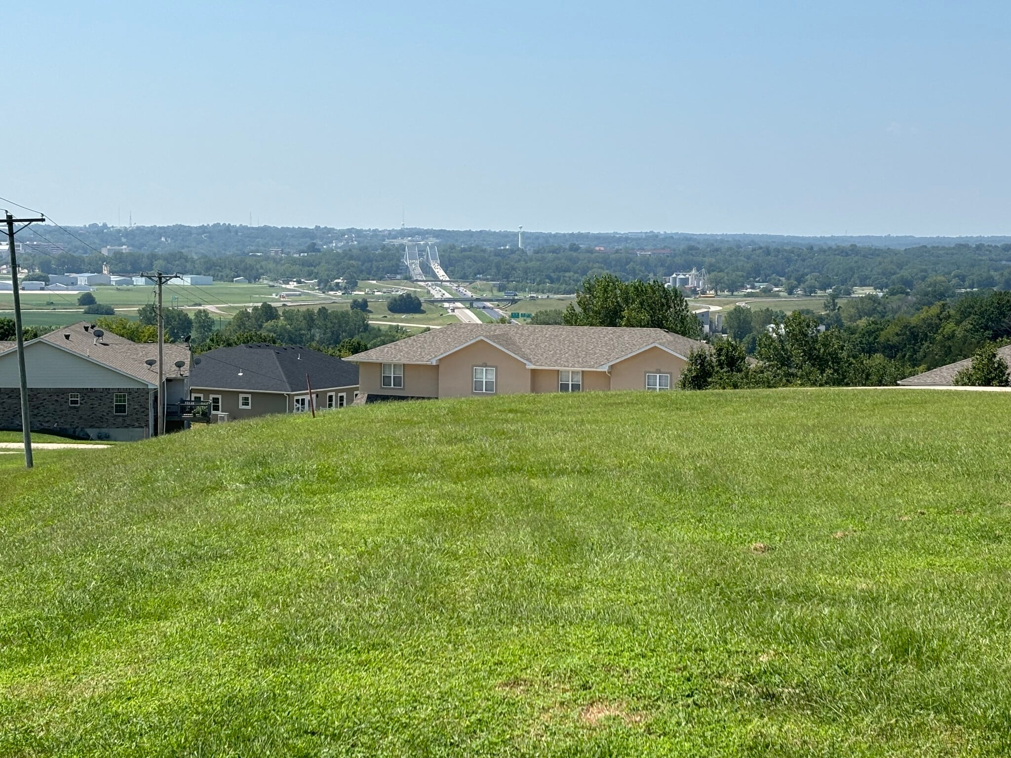 Building Photo - 1040 Cinnamon Dr